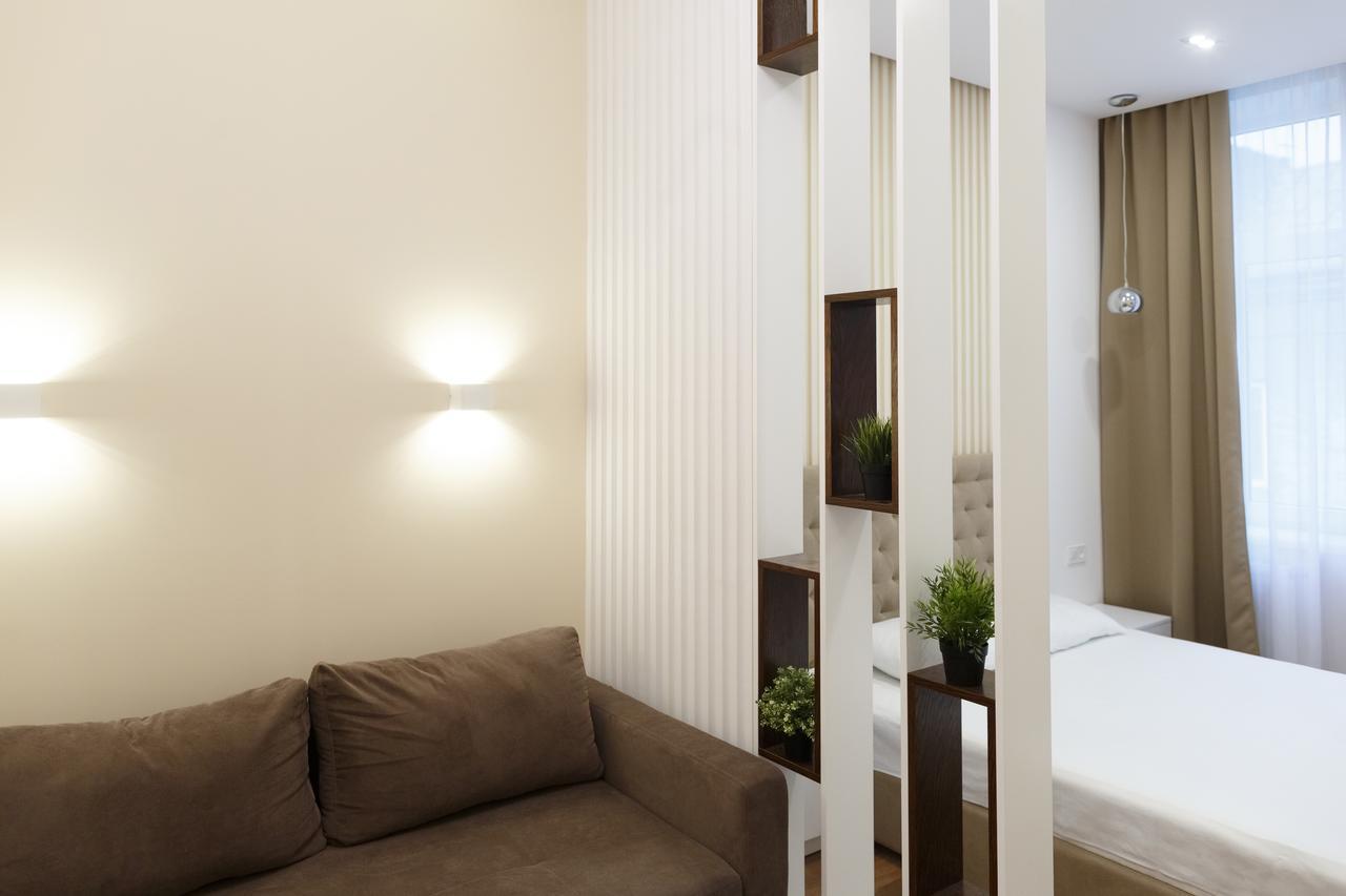 Charming Apartment In The City Center Lviv Eksteriør bilde
